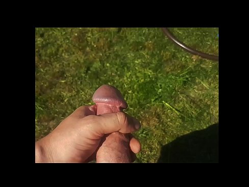 ❤️ Une chaudasse se fait baiser la chatte rose et jouit avec une giclée dans un jardin d'été... ❤️ Porno at porn fr.elitemangas.top
